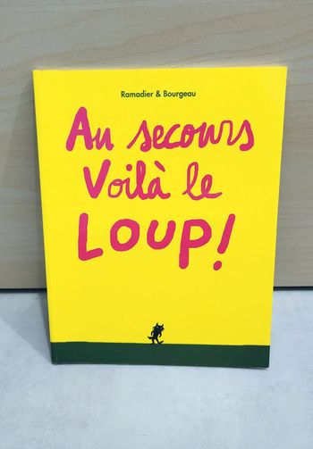 🌺 Livre (école des loisirs) : Au secours voilà le loup !