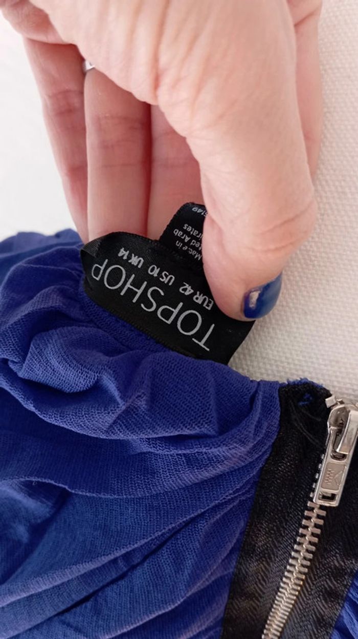 robe patineuse bleue - photo numéro 4