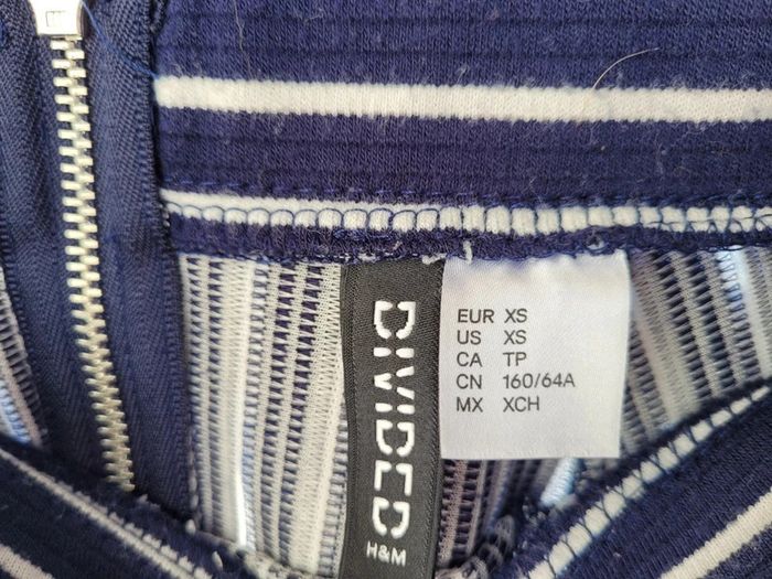 Superbe jupe trapèze H&M, 14 ans, marine rayée blanche - photo numéro 5