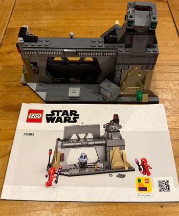 Lego star wars 75386 Moff Gideon vs Paz Vizsla Battle *Sans Figurine*