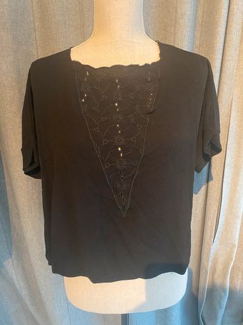 Top noir broderie orfeo M/L
