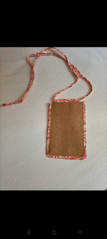 Pochette téléphone