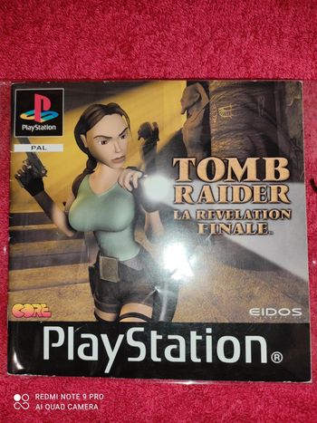 Notice tomb raider PlayStation