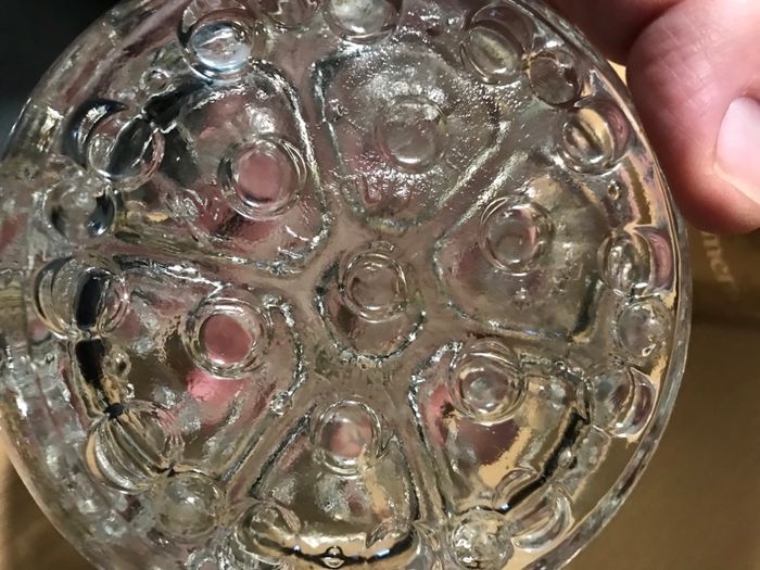 Pique fleurs 19 trous en verre de Reims France vintage - photo numéro 3