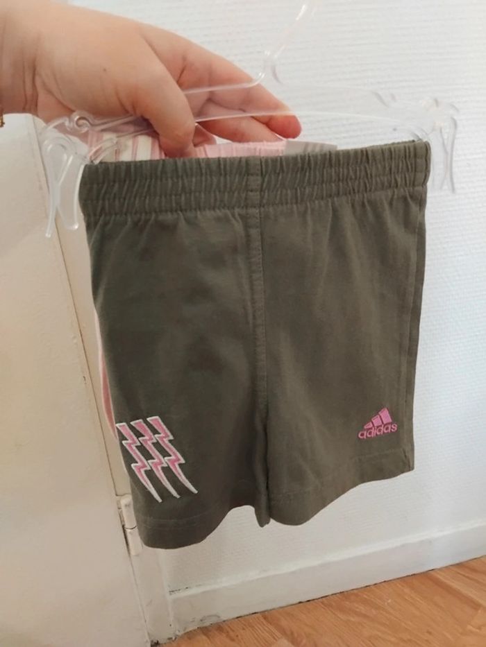 Adidas lot shorts fille 6mois