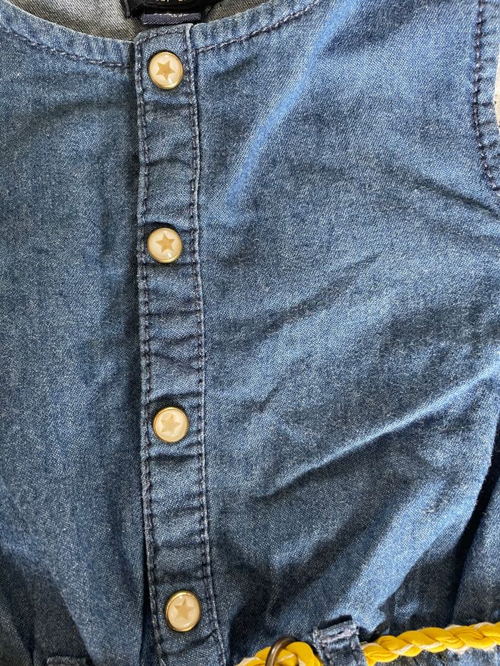 Jolie robe en jean légère - photo numéro 5