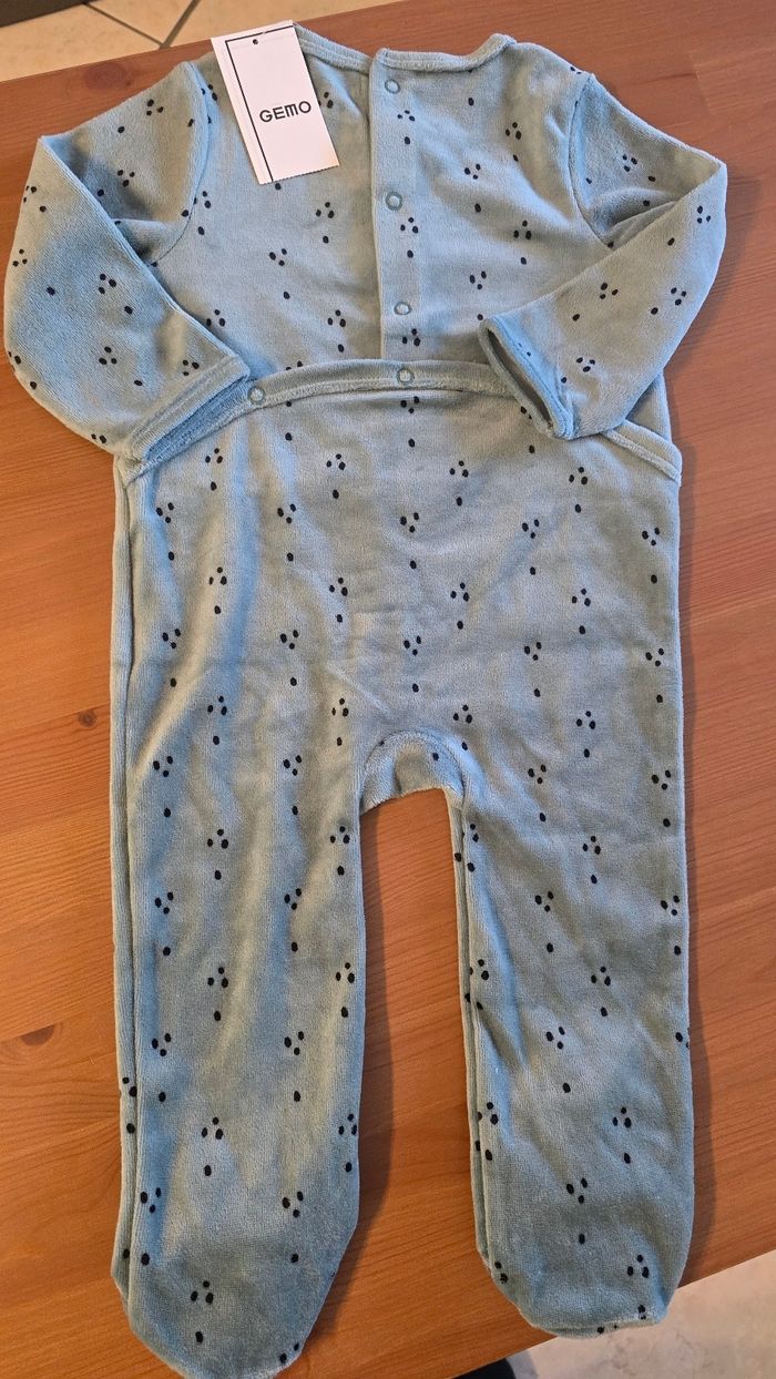Neufs (non portés) 🏷🥰😍 Lot bodies mc et ml et pyjama 18mois Garçon 😍🥰💙 - photo numéro 3