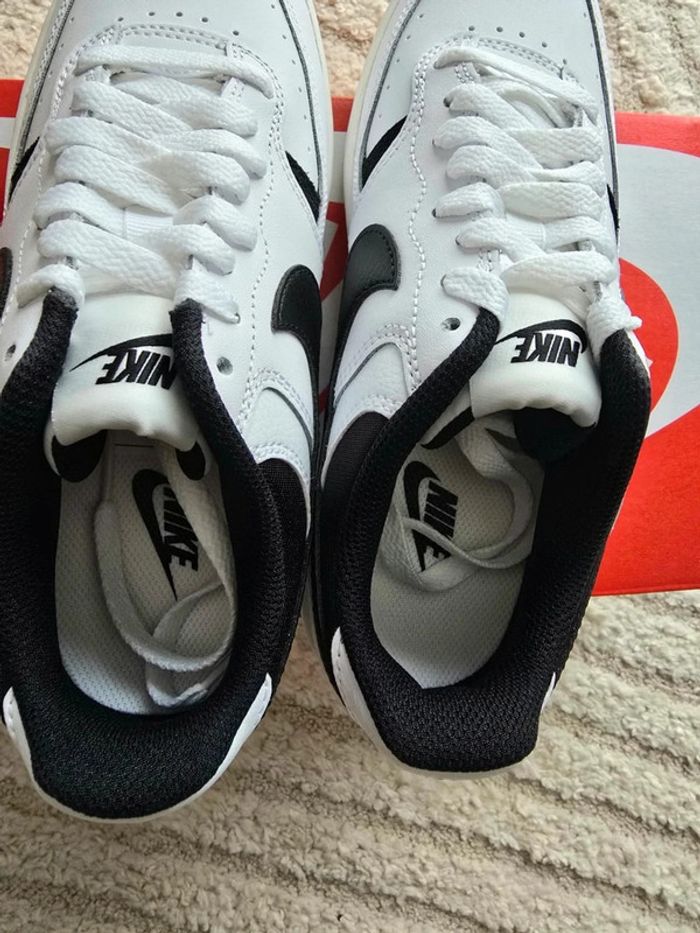 Basket Nike noir et blanche - photo numéro 4