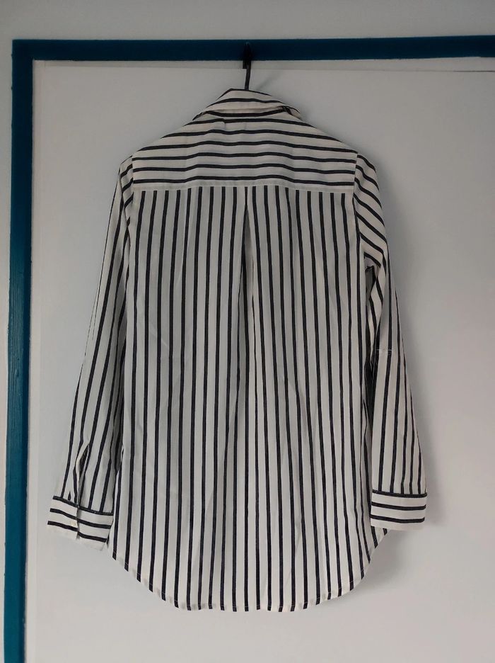 Chemise rayée noire et blanche taille XS - photo numéro 2