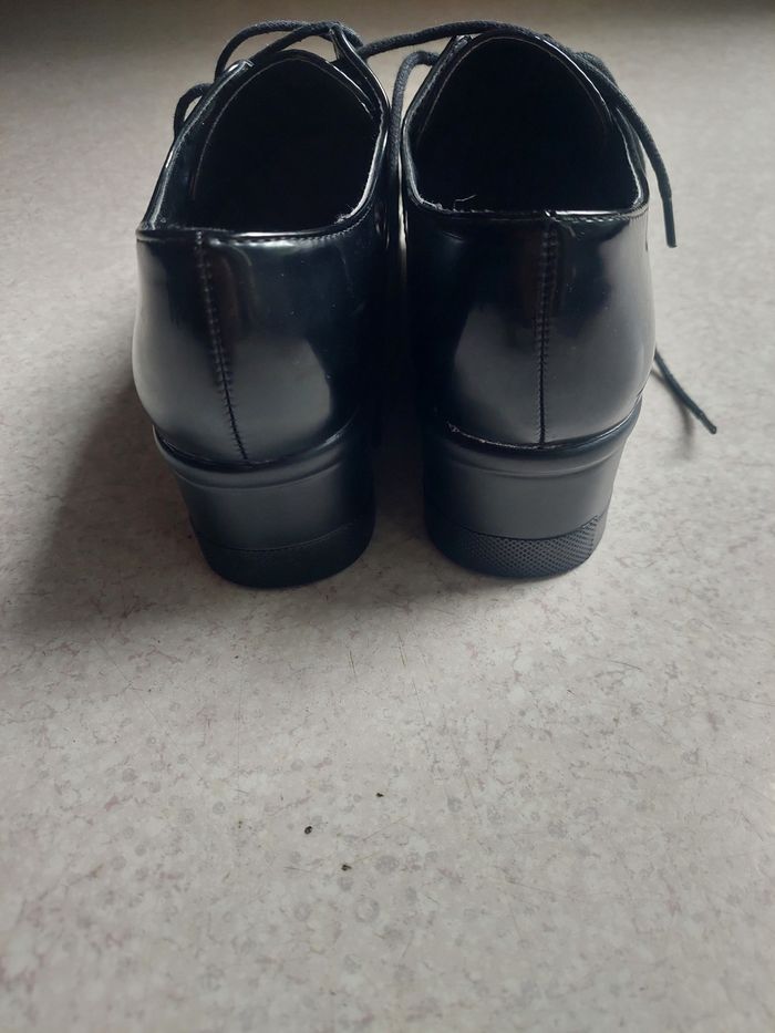 Chaussures à lacets Femme - photo numéro 3