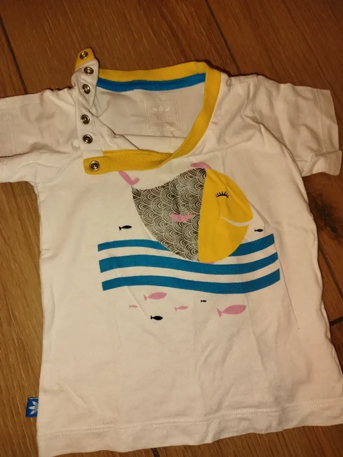 Lot de 2 t-shirts + 1 gilet bébé fille 18 mois - photo numéro 3