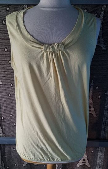 T-shirt jaune taille 3
