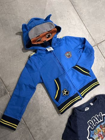 Veste pat patrouille avec masque Chase intégré dans la capuche et tee shirt holographique taille 3/4 ans 