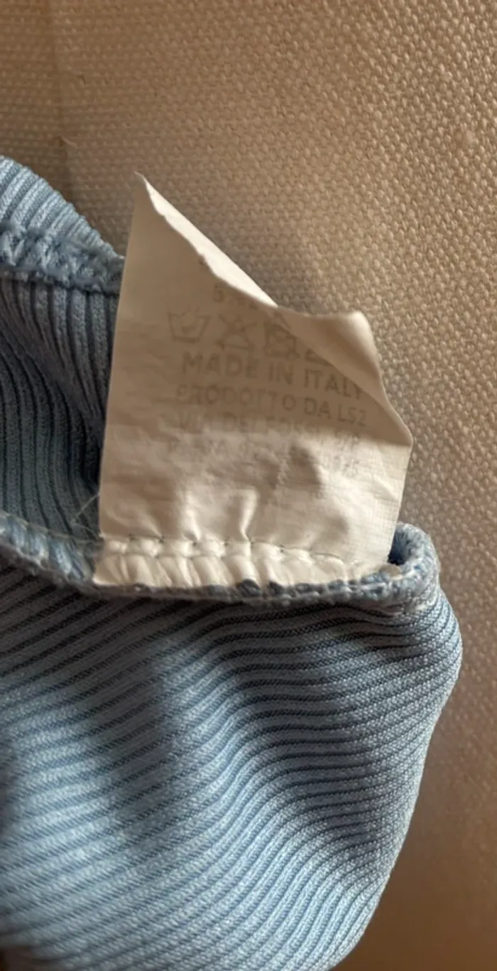 Haut vintage bleu clair côtelé made in Italy, dos lacé papillon, taille S/M, style Y2K - photo numéro 4