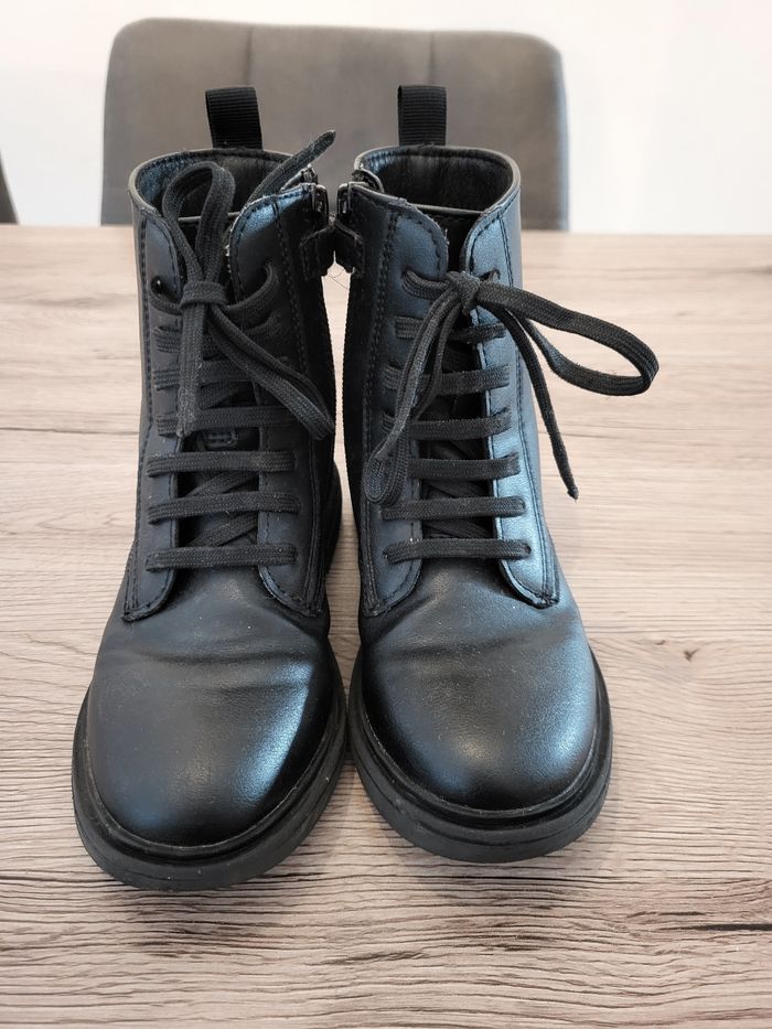 Bottines GEOX cuir noir pointure 29 - photo numéro 2