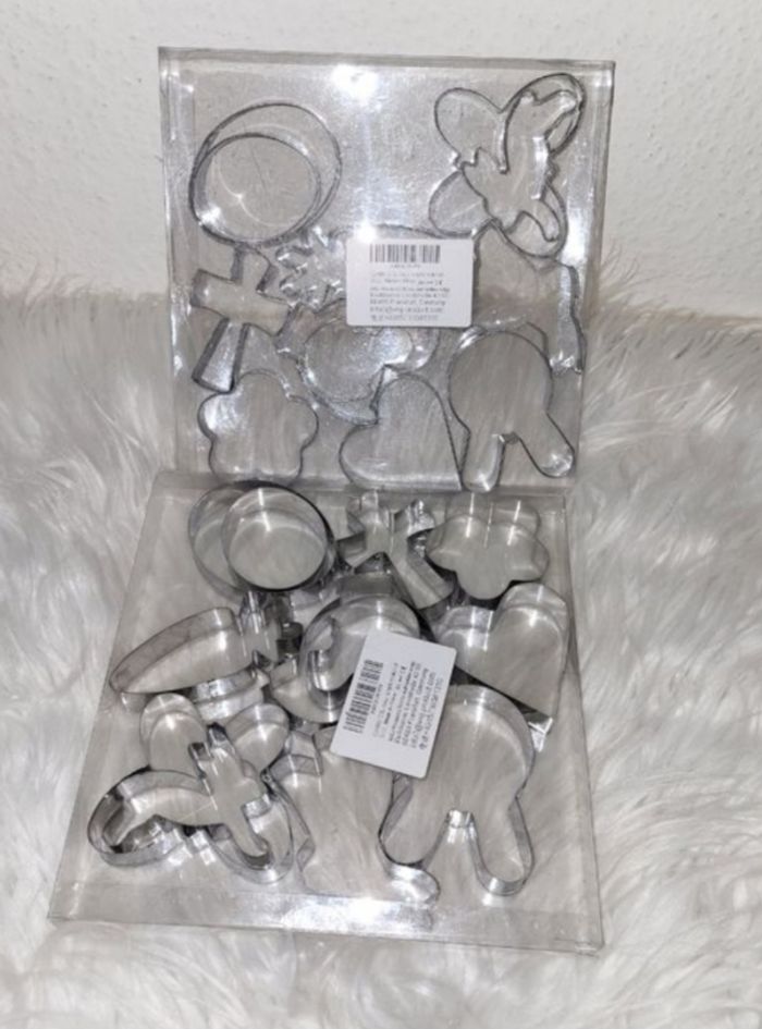 Lot de 24 Emporte-Pièces Pâques