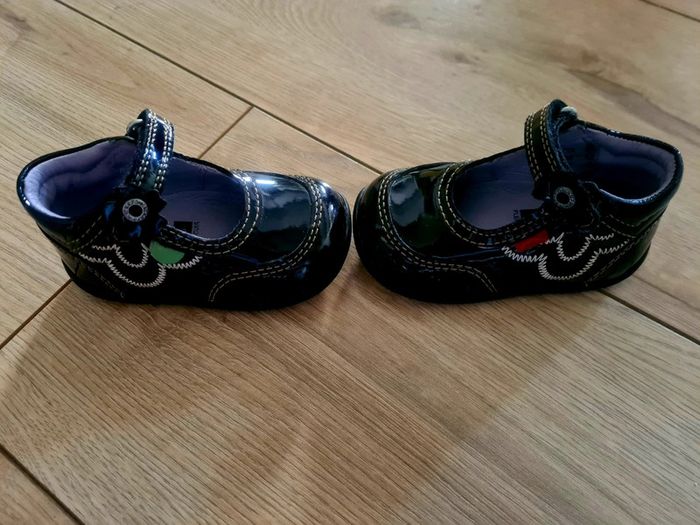 Babies kickers noires vernies - photo numéro 2