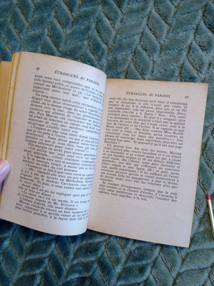 Étrangers au paradis, Cronin - photo numéro 6