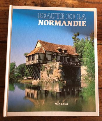 Beau livre "beauté de la Normandie"