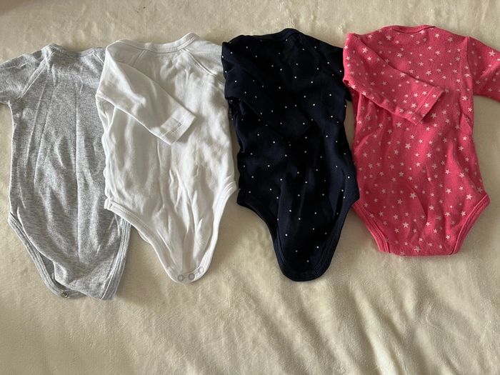 Lot de 4 bodies à manches longues Petit bateau/ Kiabi/ Cocoon - photo numéro 6