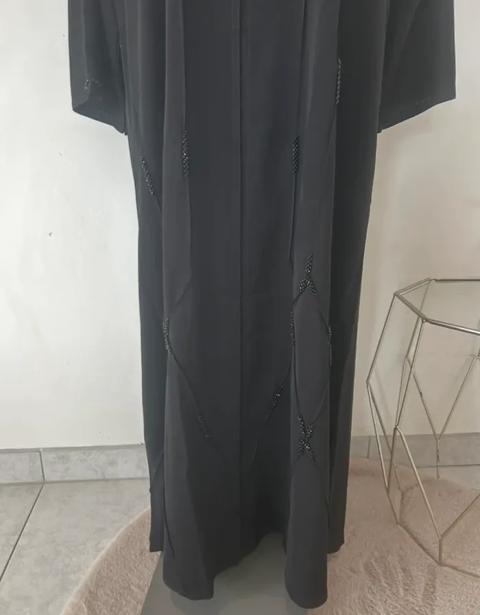 Abaya perlée noire dubai neuve - photo numéro 4