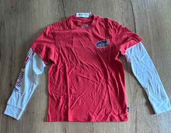 Tee shirt vans taille S 8-10 ans ( grand) neuf avec étiquette