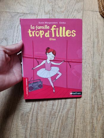 La famille trop d'filles - Elisa