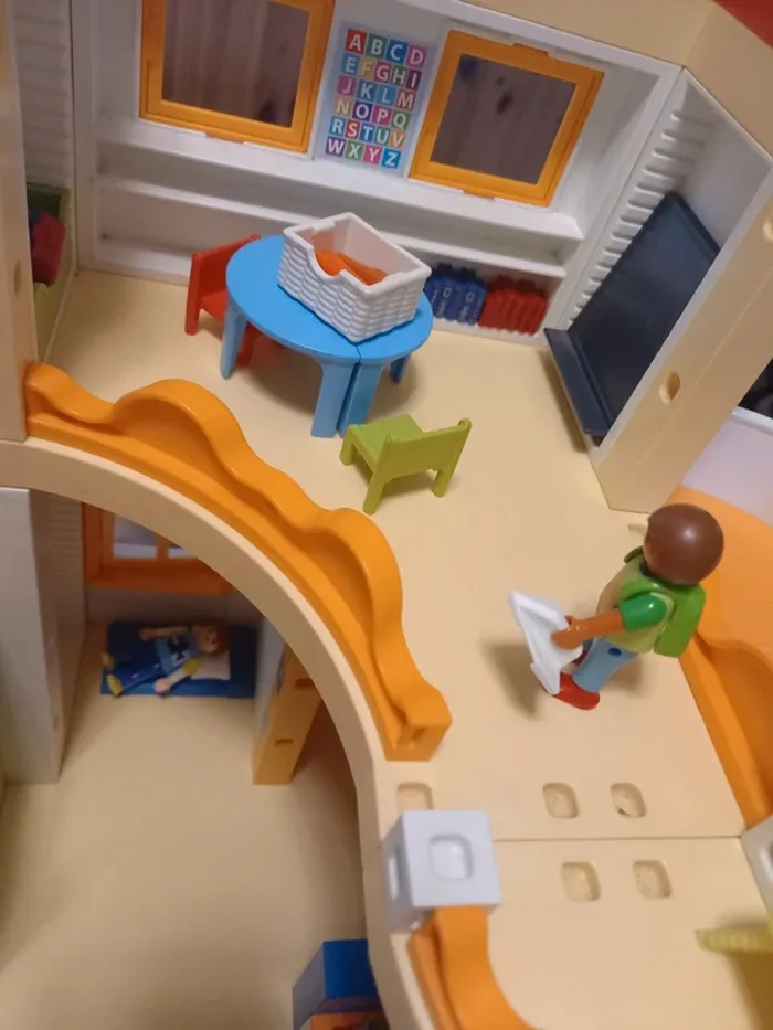 Maison à étages playmobil - photo numéro 2