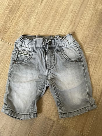 Short jean gris