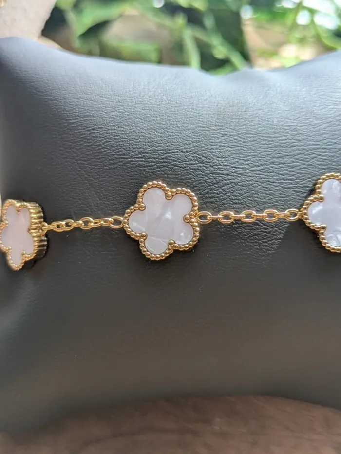 Bracelet trèfle blanc