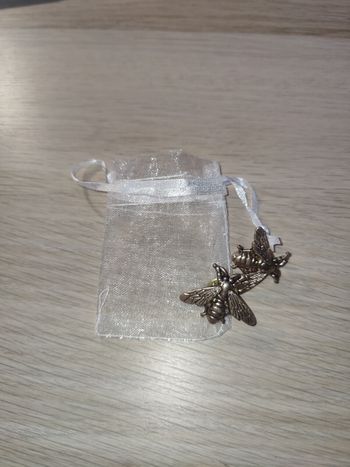 Bijoux de col de chemise abeilles dorées pin's broches 