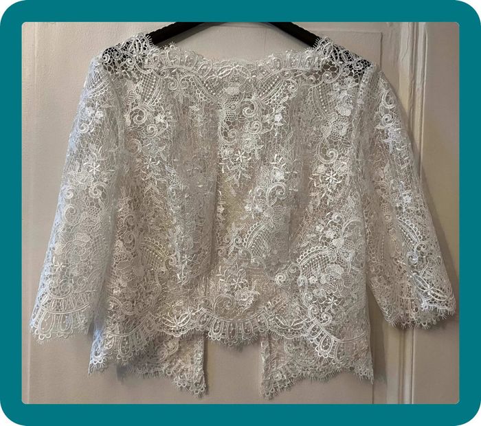 Robe de mariée Pronuptia T38 non retouchée modèle unique Dentelle (caraco et jupon compris) - photo numéro 8