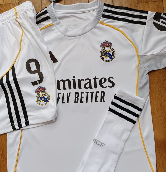 Mbappé Real Madrid blanc taille 10 ans modèle 2026 - photo numéro 2