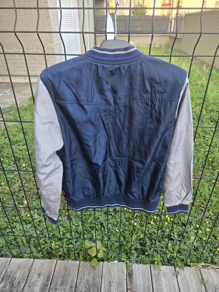 Blouson Levi's taille 12 ans - photo numéro 2