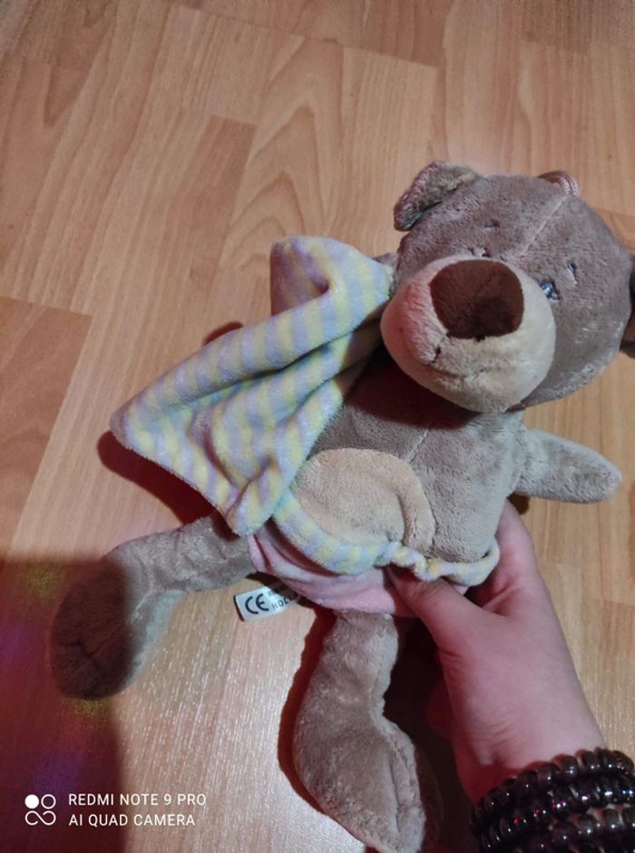 Nounours ours