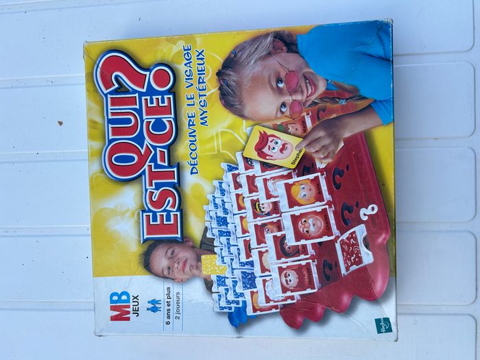 qui est ce? ancien