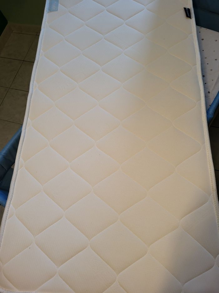 Matelas lit bébé 120x60x12 - photo numéro 4