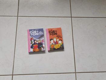 Lot de 2 livres Le club des Cinq  n° 1 et 9 Neuf Biblio