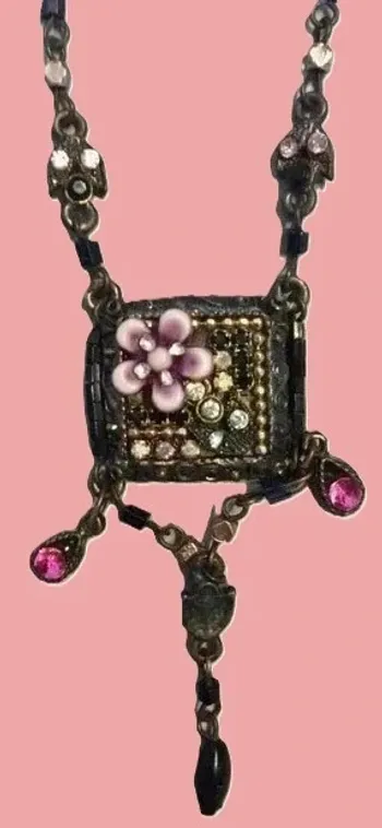💎 Collier fantaisie – Parfait état
