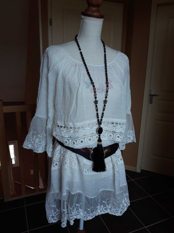 Tunique longue broderie dentelle blanche bohème M neuve