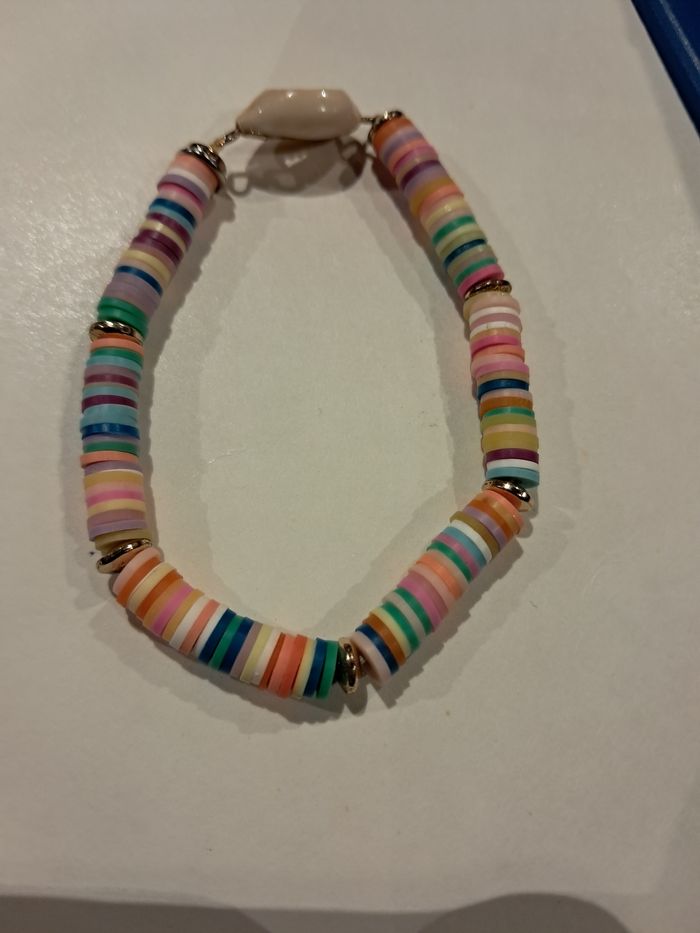 Beau bracelet multicolore - photo numéro 2