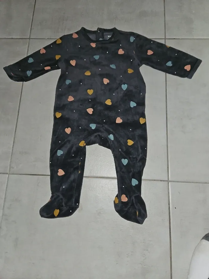Pyjamas 9 mois - photo numéro 9