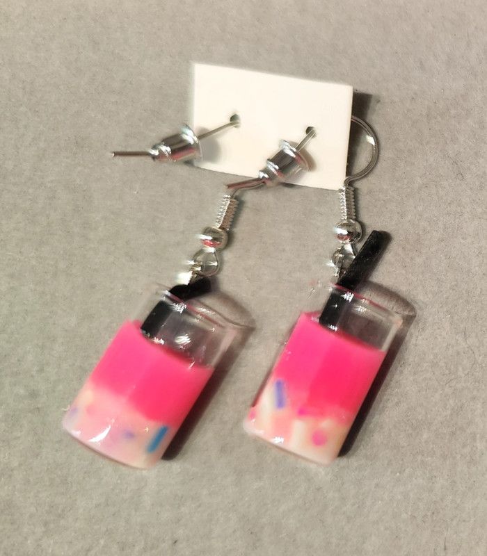 Verres de smoothie framboise en boucles d'oreilles - photo numéro 2