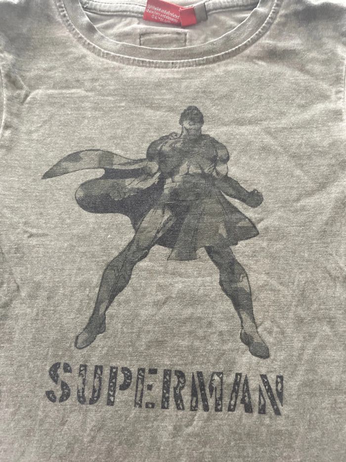 T shirt super man 3 ans - photo numéro 2