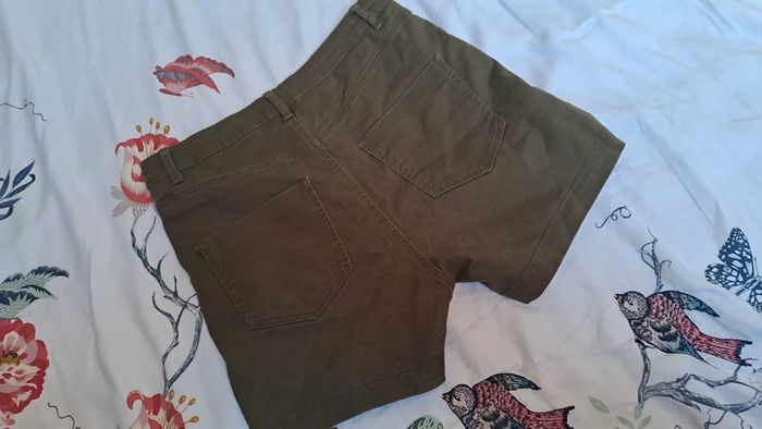 Short denin kaki. Kiabi. Taille 38. - photo numéro 2