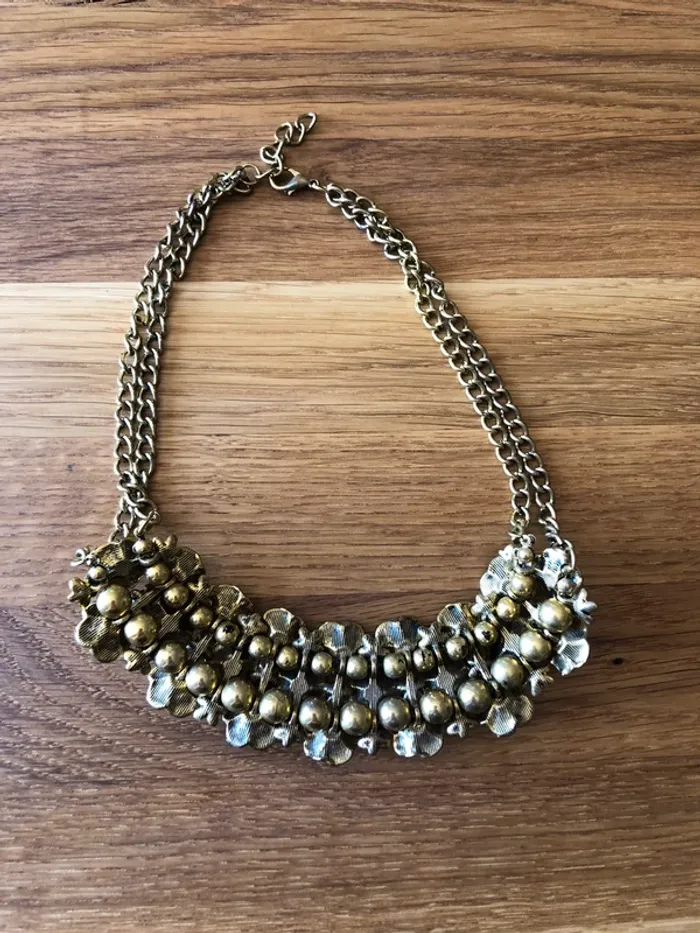 Collier doré à fleurs - photo numéro 3