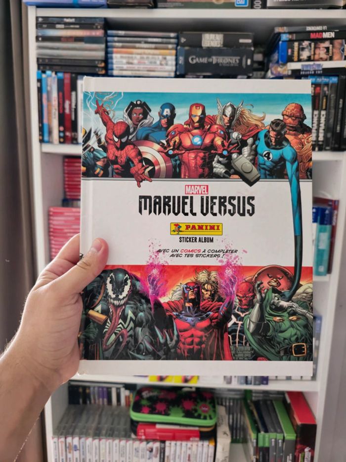 Panini Marvel Versus Stickers Album