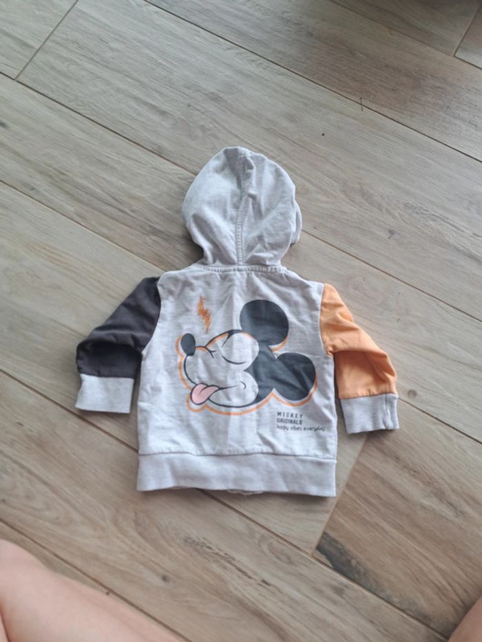 Gilet Disney Mickey 6 mois - photo numéro 3