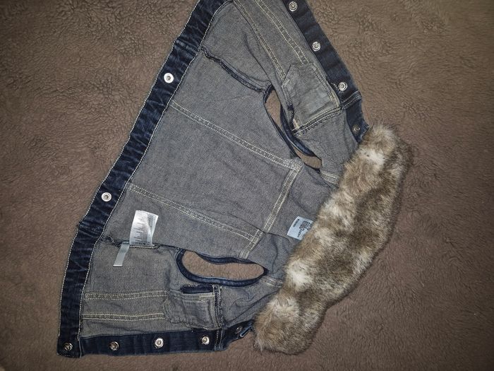 Veste jeans sans manches col fourrure - photo numéro 4