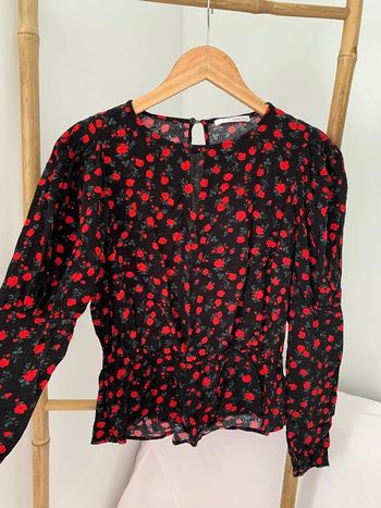 blouse Camaïeu noir et rouge taille M